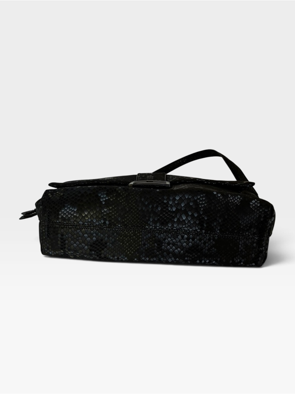 Black Snake-Embossed Shoulder Bag - Unbranded - Picture 5 of 6